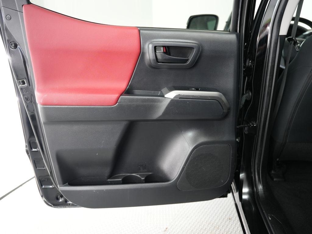 Toyota Tacoma 2WD TRD Sport Double Cab 6' Bed V6 AT (Natl) 2022