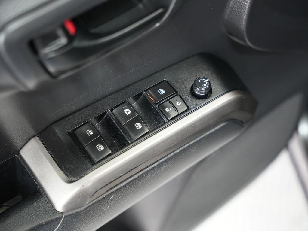 Toyota Tacoma 2WD TRD Sport Double Cab 6' Bed V6 AT (Natl) 2022