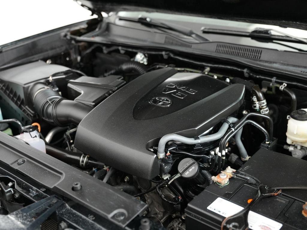 Toyota Tacoma 2WD TRD Sport Double Cab 6' Bed V6 AT (Natl) 2022