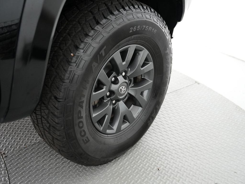Toyota Tacoma 2WD TRD Sport Double Cab 6' Bed V6 AT (Natl) 2022