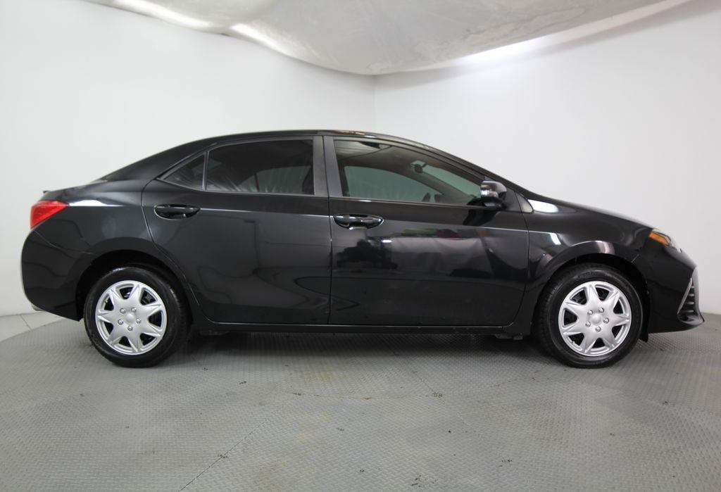 Toyota Corolla XLE CVT (Natl) 2019