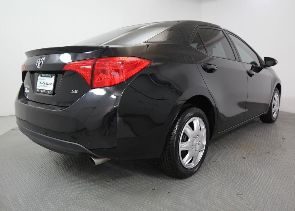 Toyota Corolla XLE CVT (Natl) 2019