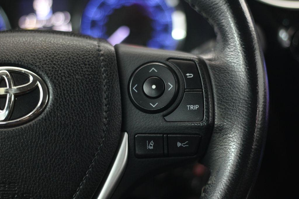 Toyota Corolla XLE CVT (Natl) 2019