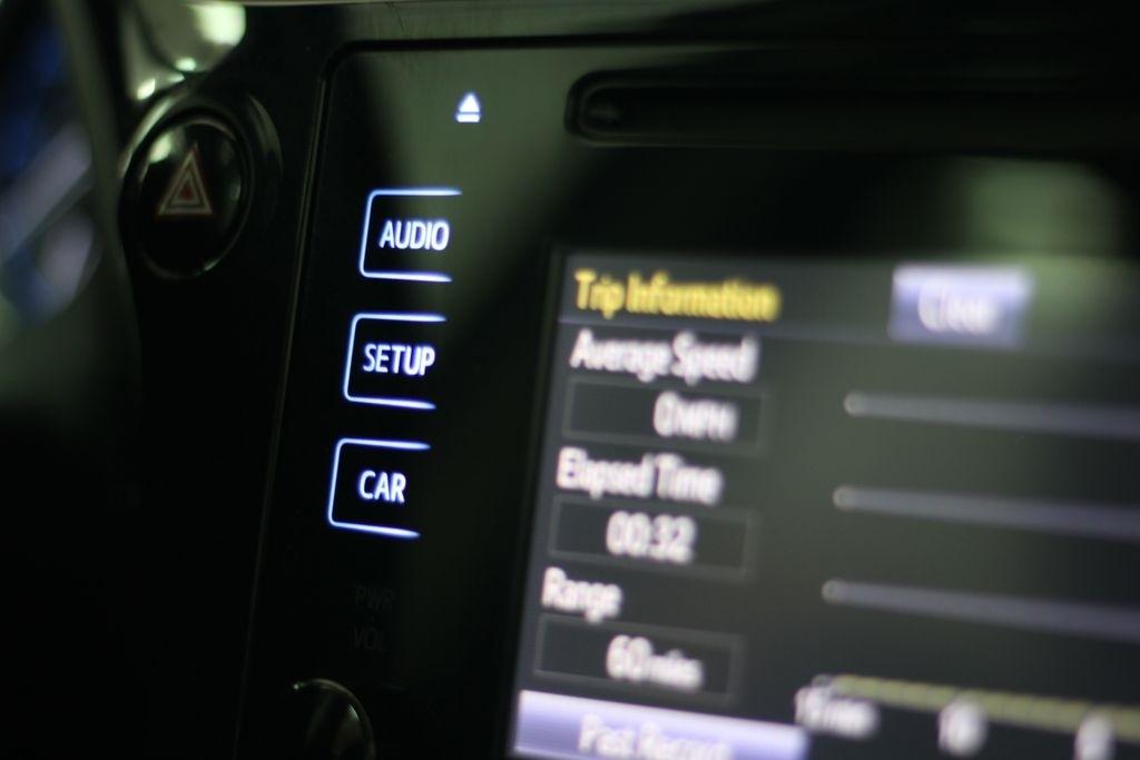Toyota Corolla XLE CVT (Natl) 2019
