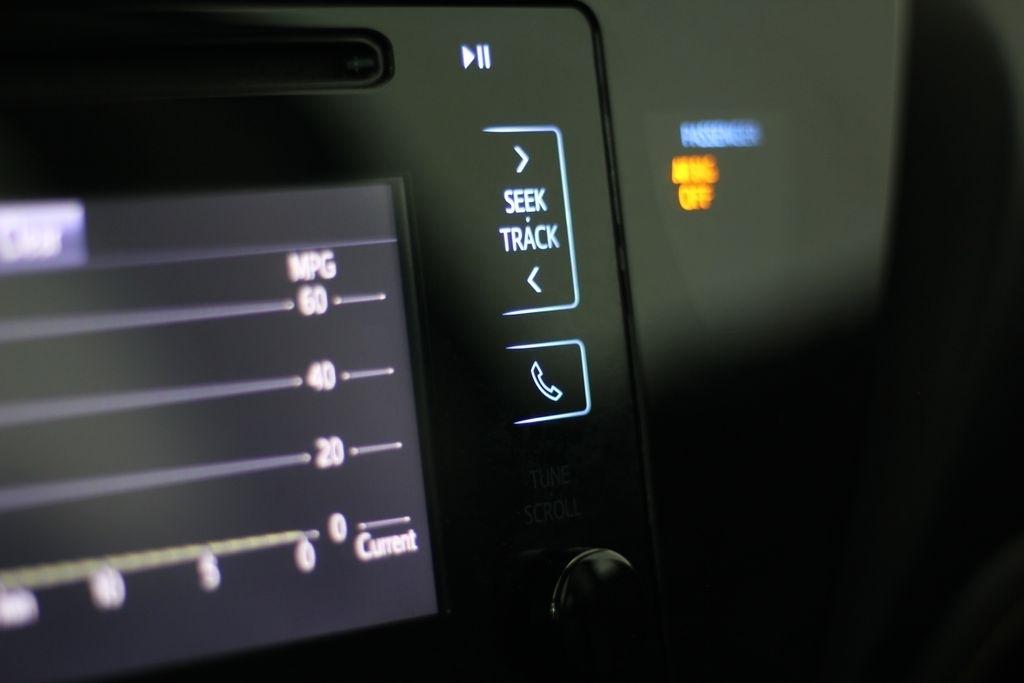 Toyota Corolla XLE CVT (Natl) 2019