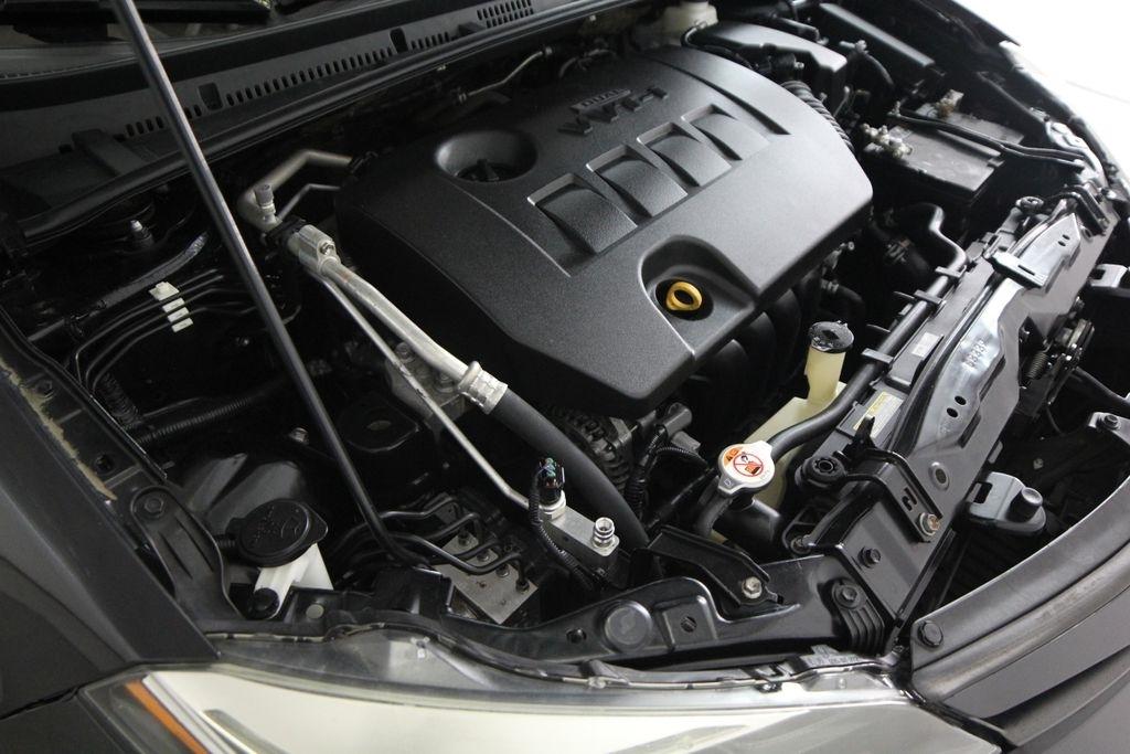 Toyota Corolla XLE CVT (Natl) 2019