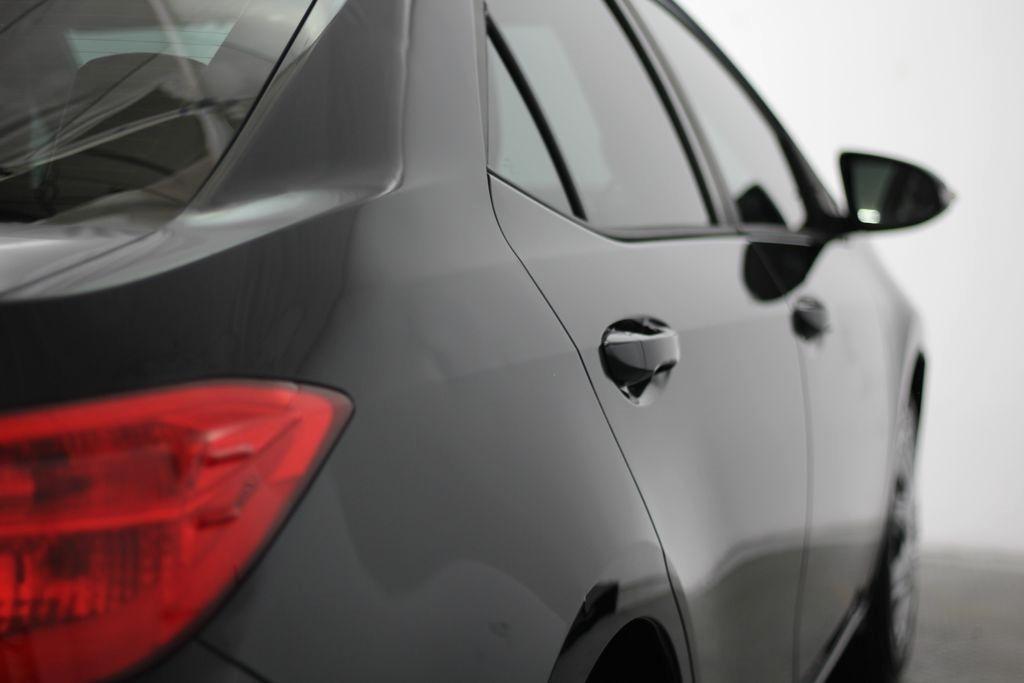Toyota Corolla XLE CVT (Natl) 2019