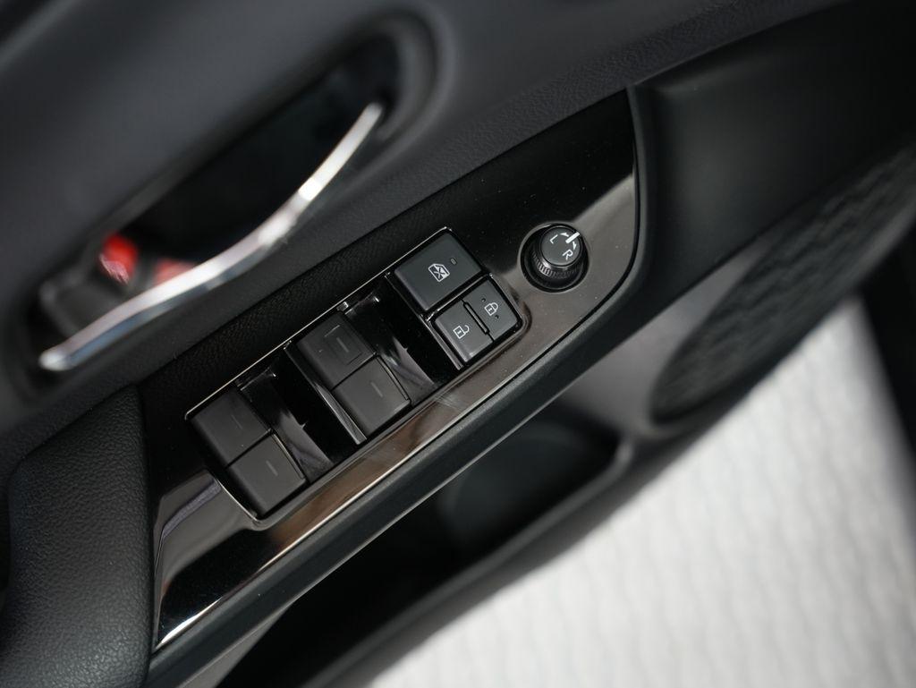 Toyota Prius Limited (Natl) 2020