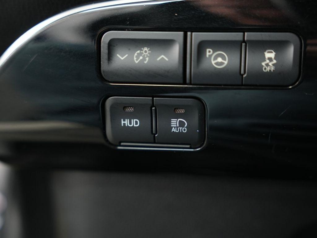 Toyota Prius Limited (Natl) 2020