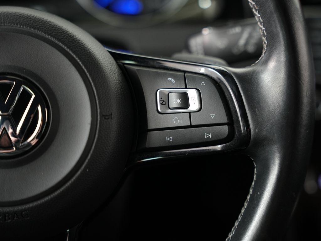Volkswagen Golf R 4dr HB 2015