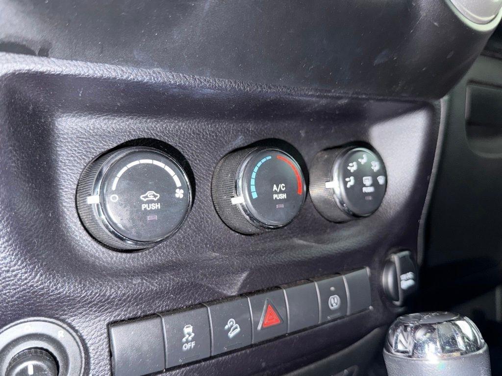 Jeep Wrangler Unlimited 4WD 4dr Rubicon 2015
