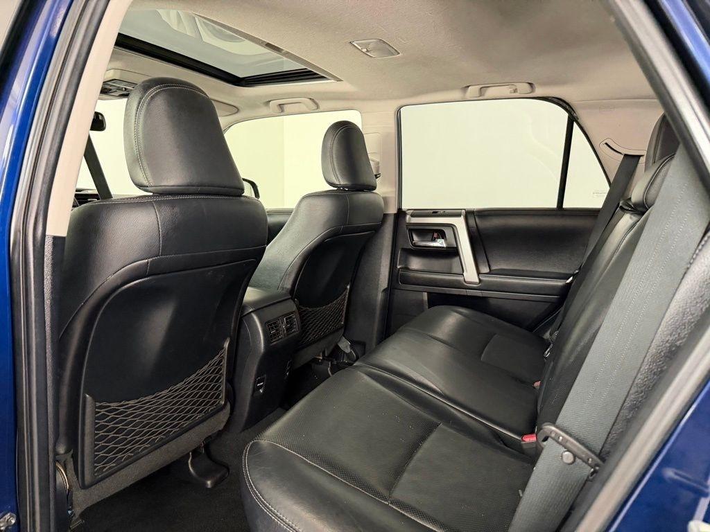 Toyota 4Runner 4WD 4dr V6 Trail Premium (Natl) 2015