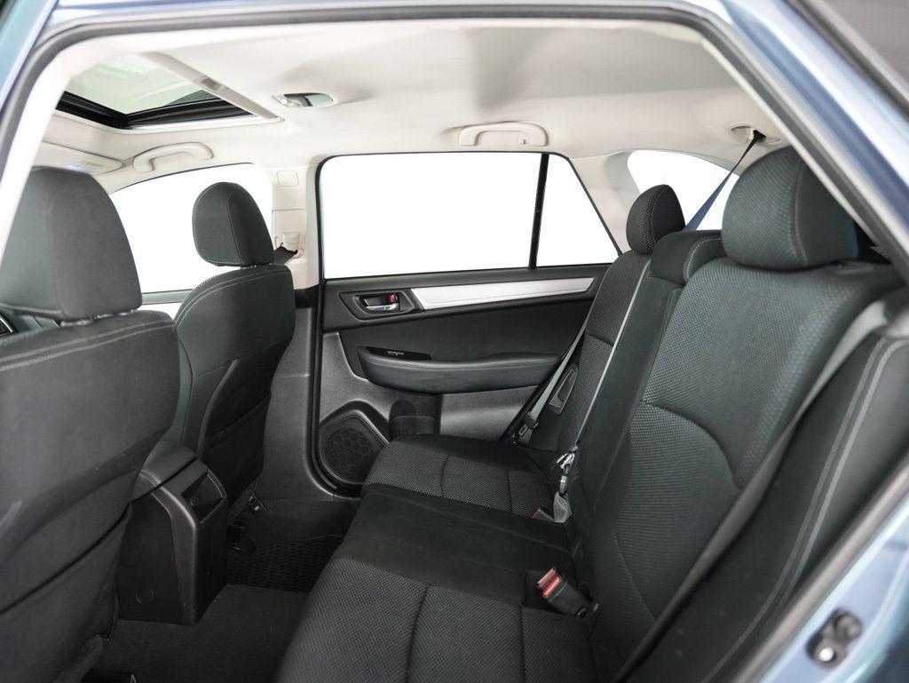 Subaru Outback 4dr Wgn 2.5i Premium PZEV 2016
