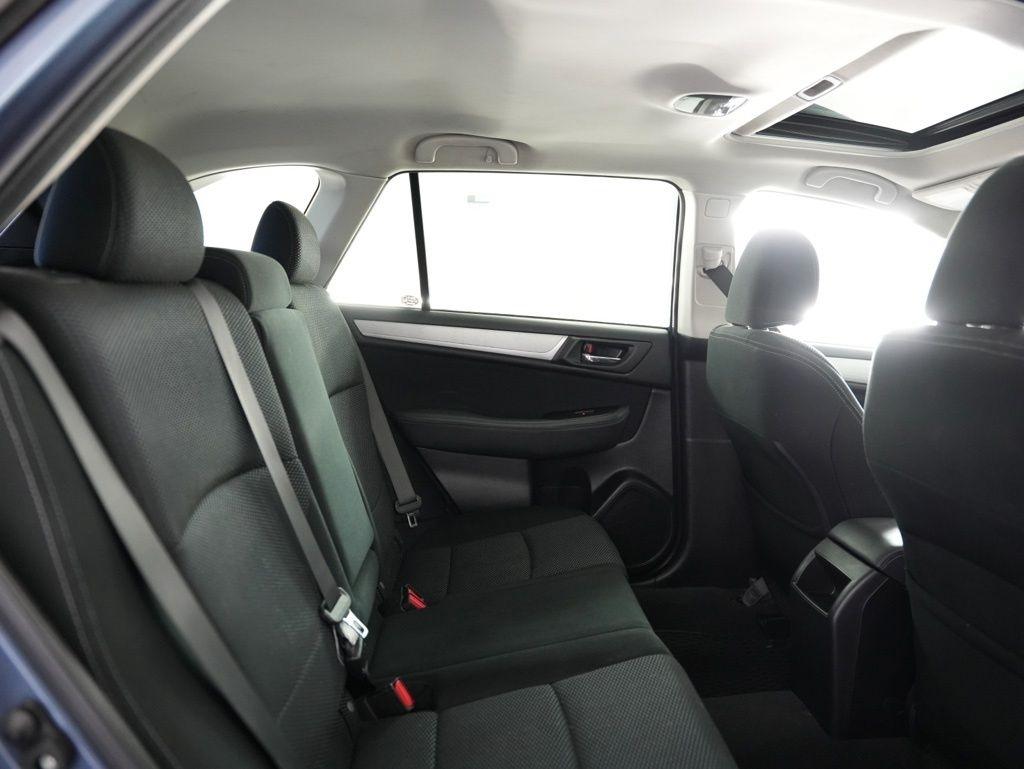 Subaru Outback 4dr Wgn 2.5i Premium PZEV 2016