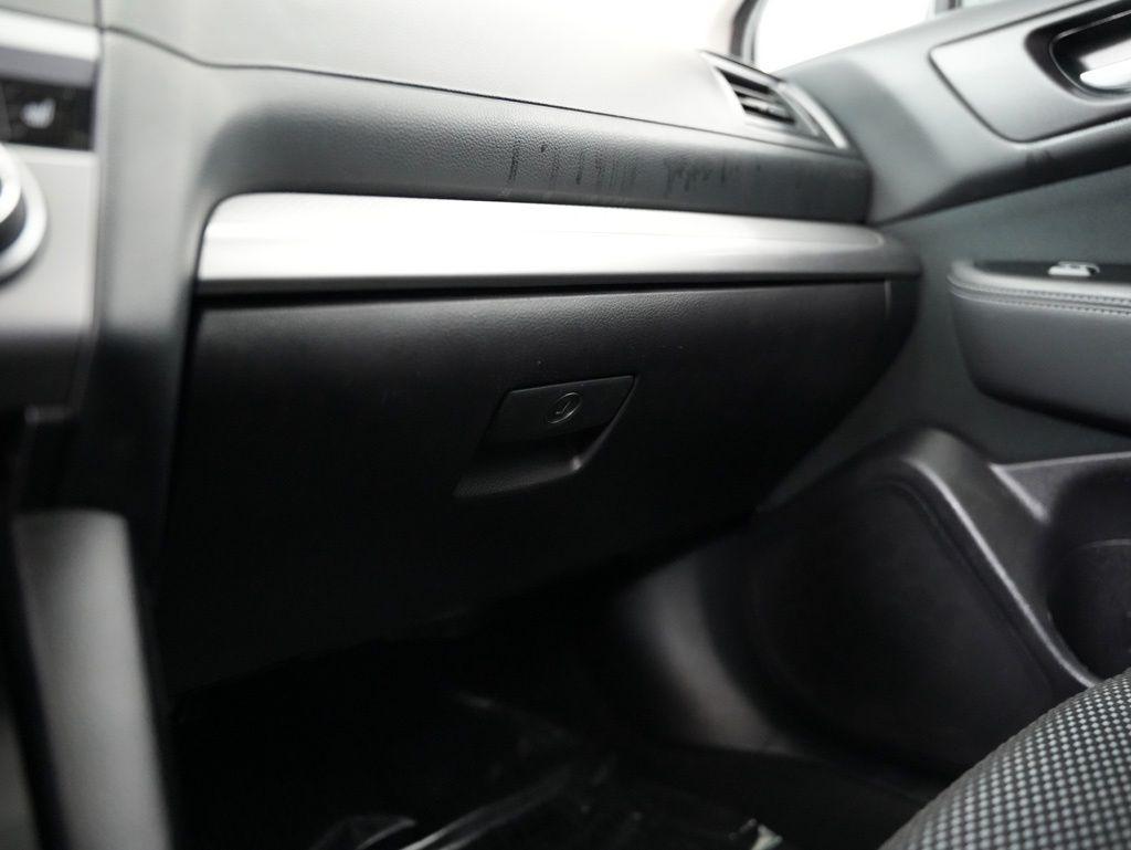 Subaru Outback 4dr Wgn 2.5i Premium PZEV 2016