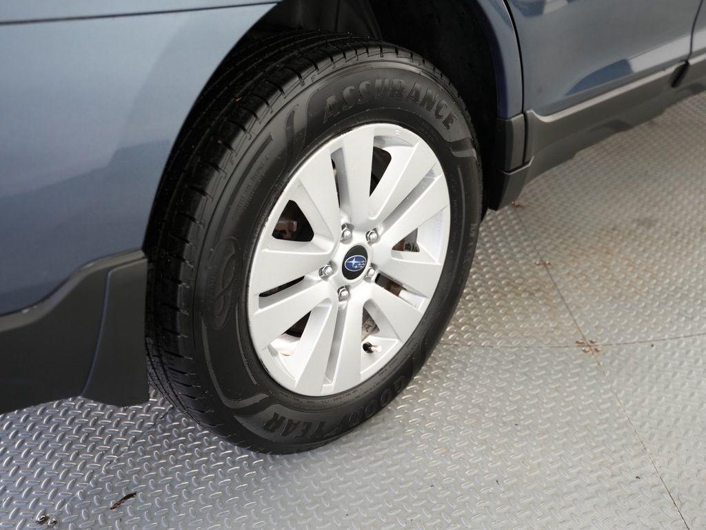 Subaru Outback 4dr Wgn 2.5i Premium PZEV 2016