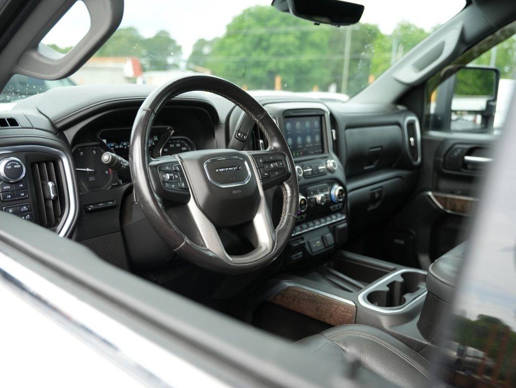 GMC Sierra 3500HD 4WD Crew Cab 172" Denali 2021