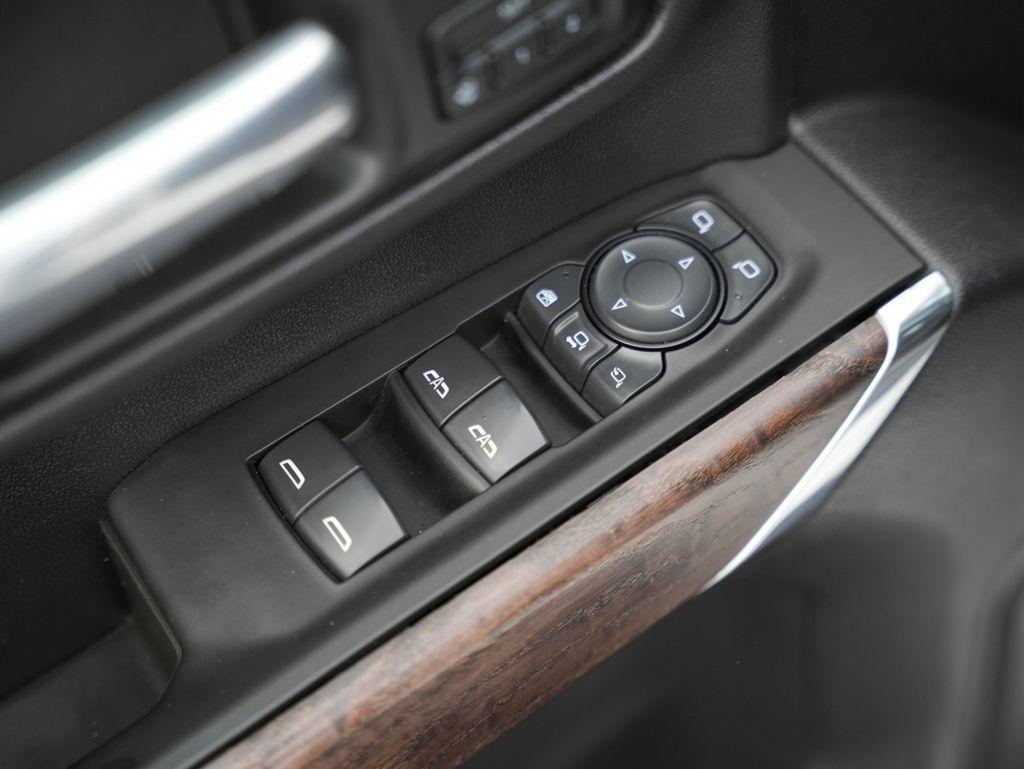 GMC Sierra 3500HD 4WD Crew Cab 172" Denali 2021