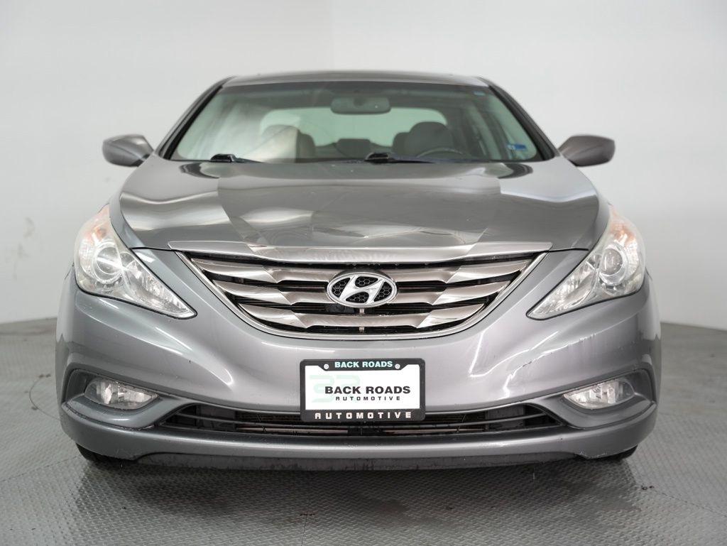 Hyundai Sonata 4dr Sdn 2.4L Auto SE 2011