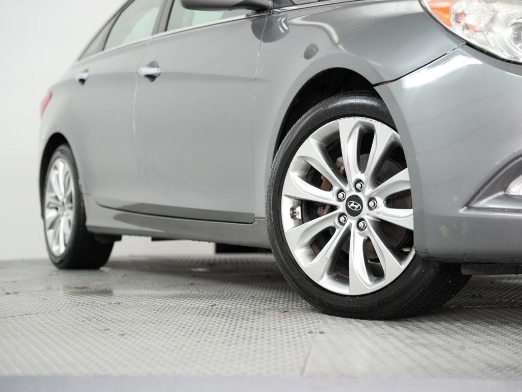 Hyundai Sonata 4dr Sdn 2.4L Auto SE 2011