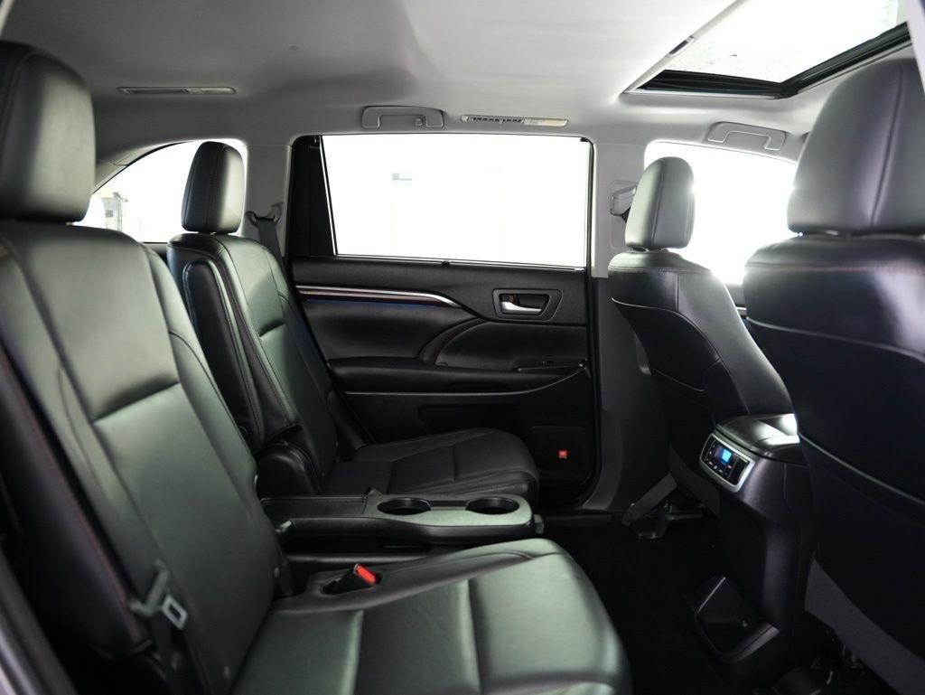 Toyota Highlander Hybrid AWD 4dr Limited (Natl) 2016