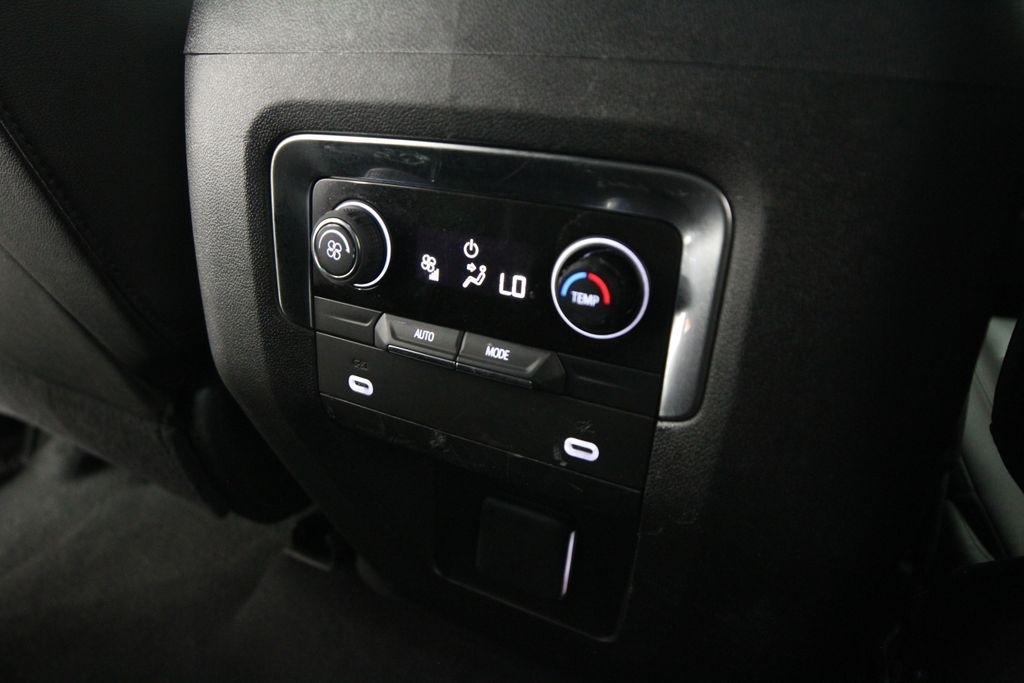 Chevrolet Tahoe 4WD 4dr Z71 2021