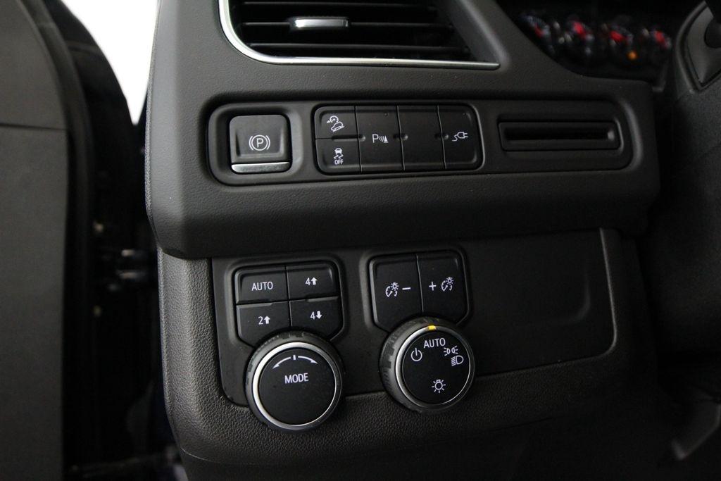 Chevrolet Tahoe 4WD 4dr Z71 2021