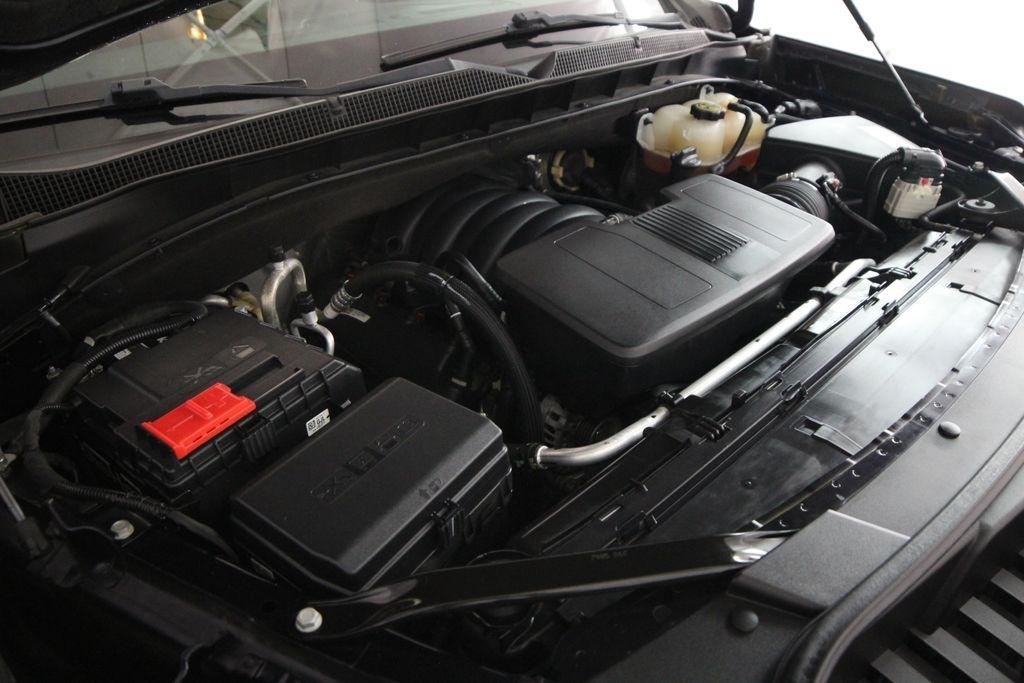 Chevrolet Tahoe 4WD 4dr Z71 2021