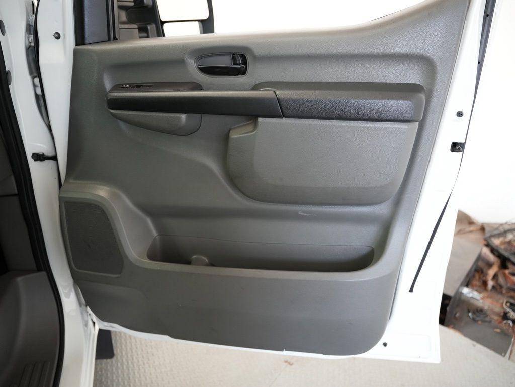 Nissan NV Cargo NV3500 HD High Roof V8 S 2019
