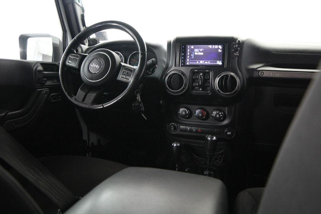 Jeep Wrangler Unlimited 4WD 4dr Sport 2013