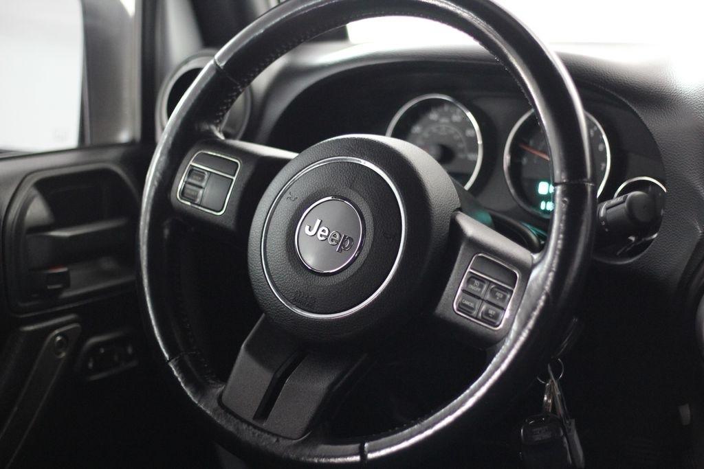 Jeep Wrangler Unlimited 4WD 4dr Sport 2013