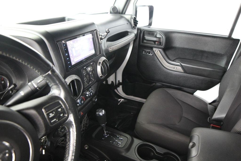 Jeep Wrangler Unlimited 4WD 4dr Sport 2013