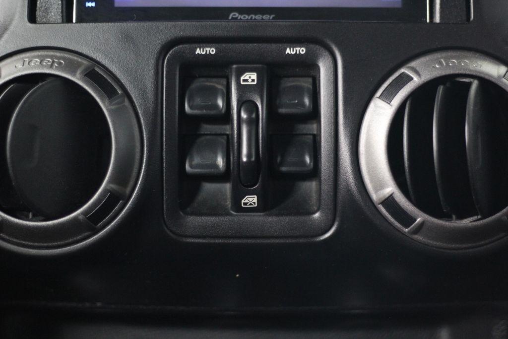 Jeep Wrangler Unlimited 4WD 4dr Sport 2013