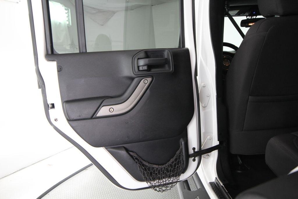 Jeep Wrangler Unlimited 4WD 4dr Sport 2013