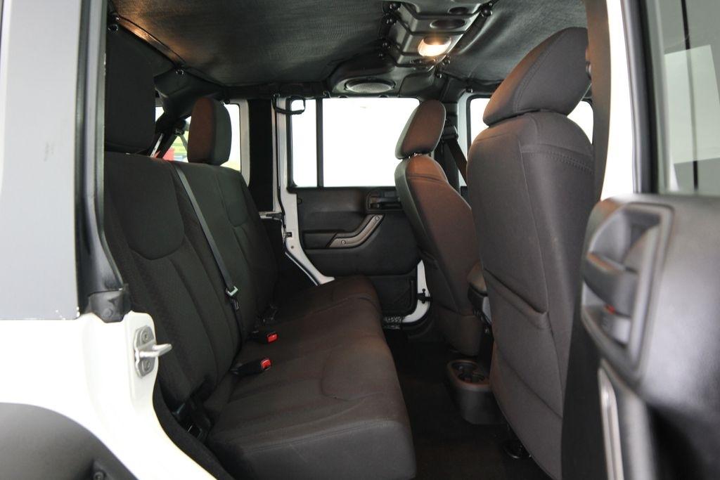 Jeep Wrangler Unlimited 4WD 4dr Sport 2013