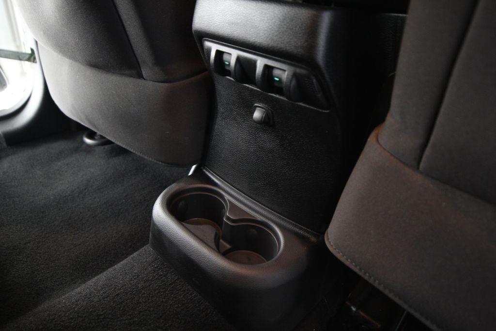 Jeep Wrangler Unlimited 4WD 4dr Sport 2013