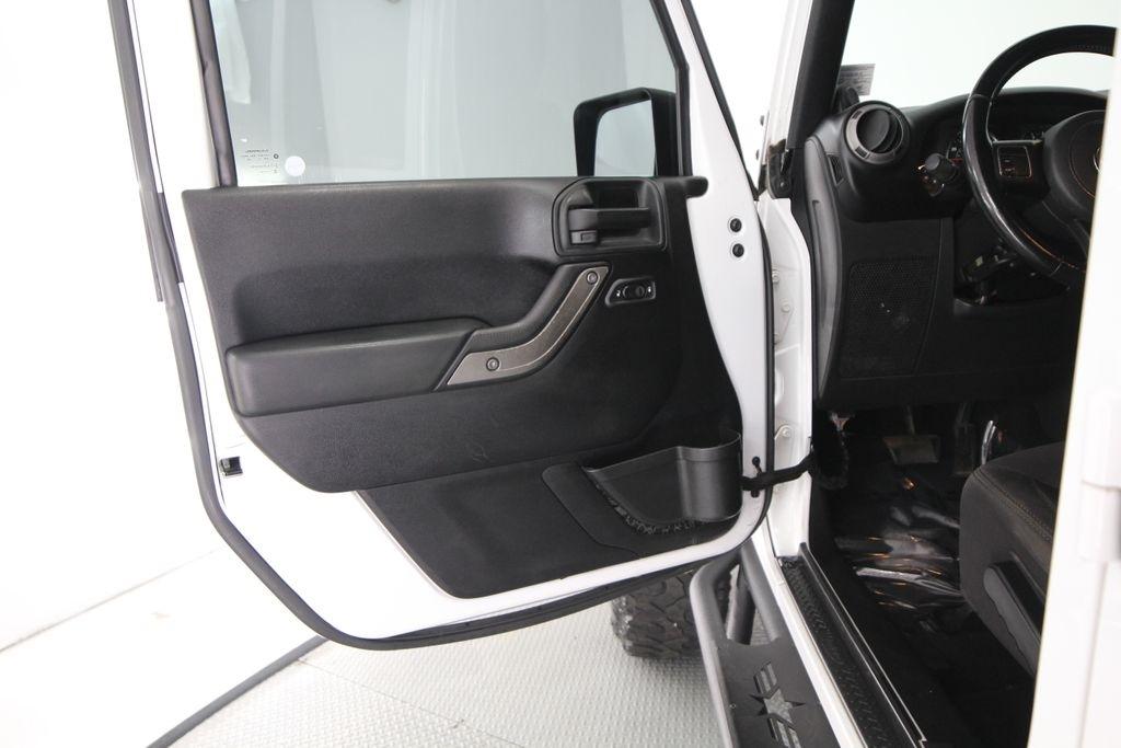 Jeep Wrangler Unlimited 4WD 4dr Sport 2013