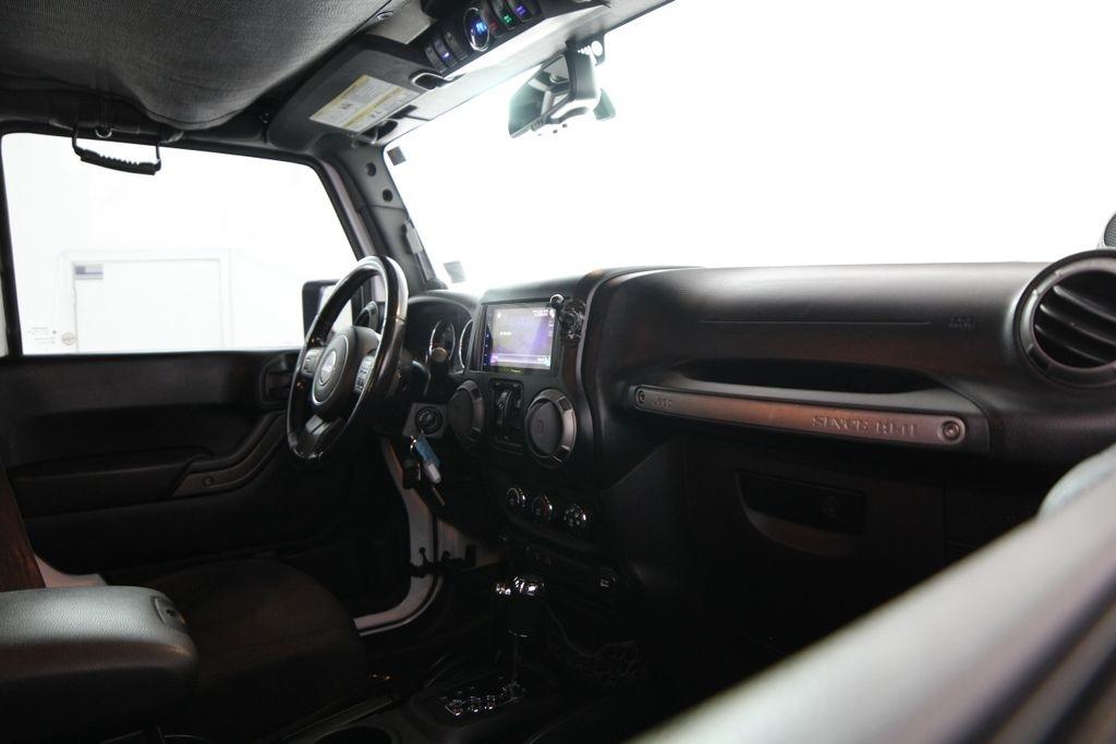 Jeep Wrangler Unlimited 4WD 4dr Sport 2013