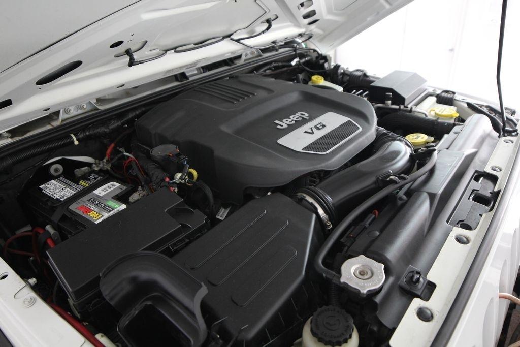 Jeep Wrangler Unlimited 4WD 4dr Sport 2013