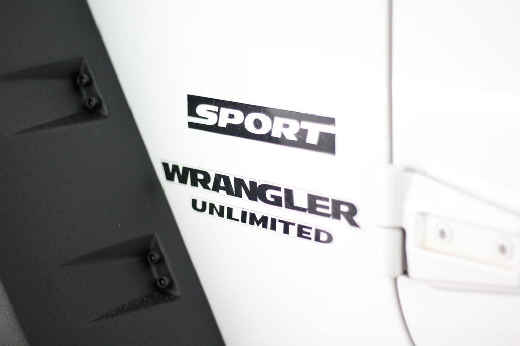 Jeep Wrangler Unlimited 4WD 4dr Sport 2013
