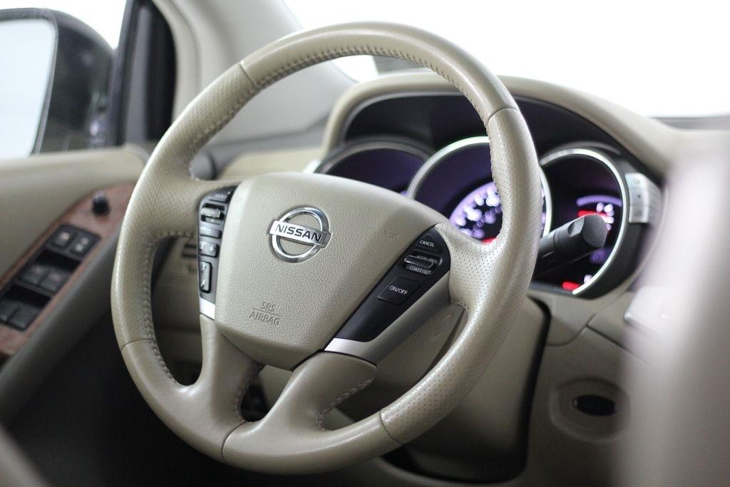Nissan Murano AWD 4dr LE 2012
