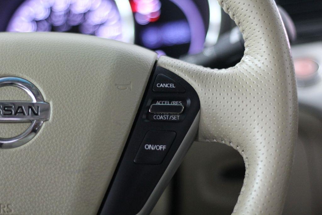 Nissan Murano AWD 4dr LE 2012
