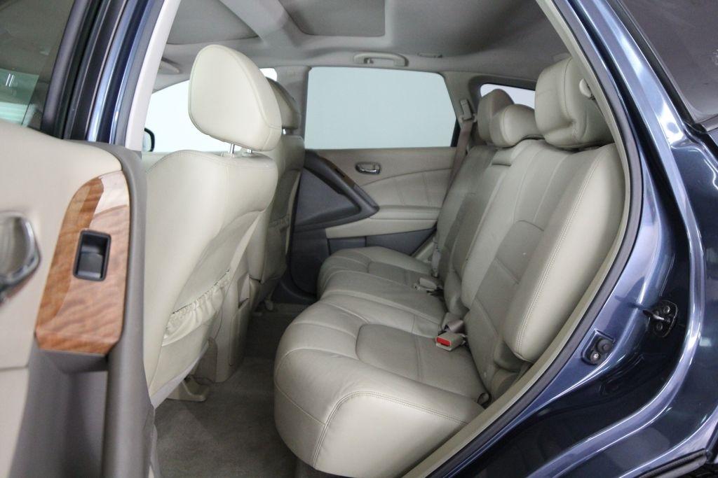 Nissan Murano AWD 4dr LE 2012