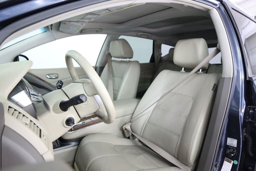 Nissan Murano AWD 4dr LE 2012