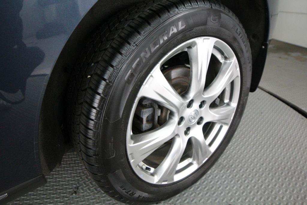 Nissan Murano AWD 4dr LE 2012