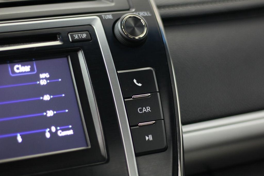 Toyota Camry 4dr Sdn I4 Auto XLE (Natl) 2013