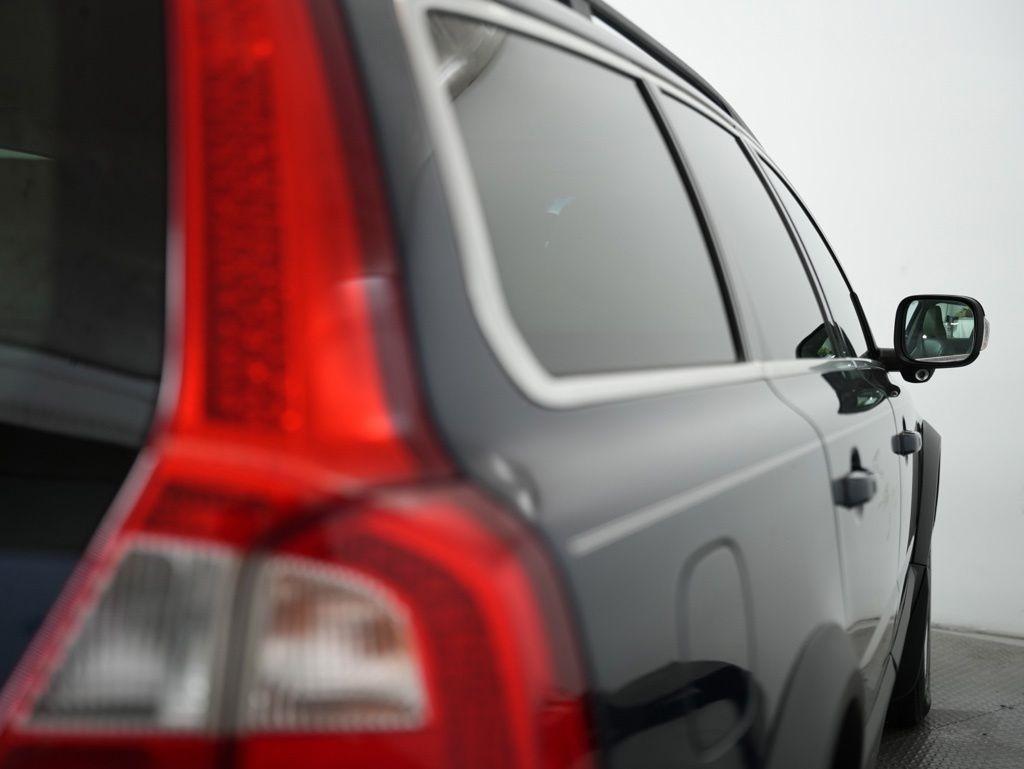 Volvo XC70 4dr Wgn 3.2L 2011