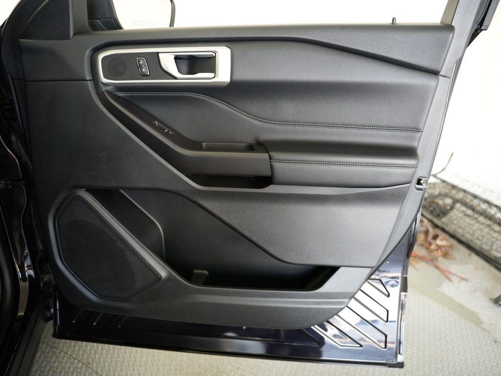 Ford Explorer XLT RWD 2020