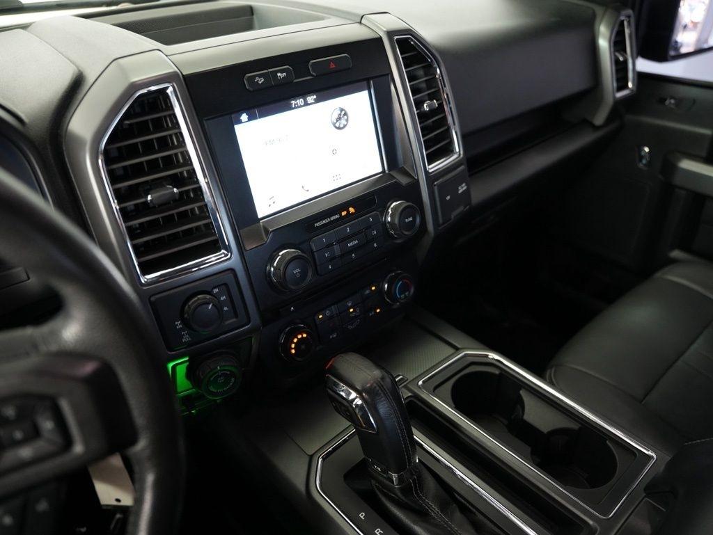 Ford F-150 4WD SuperCrew 145" King Ranch 2016