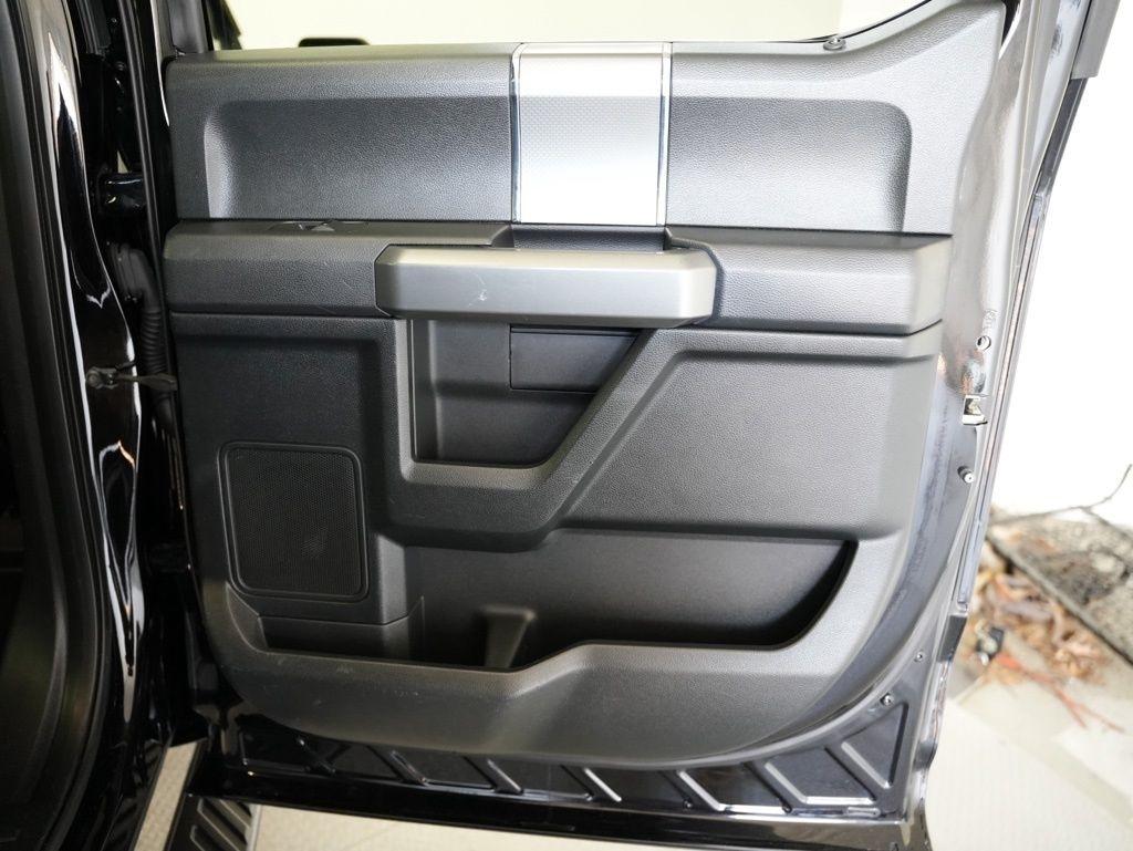 Ford F-150 4WD SuperCrew 145" King Ranch 2016